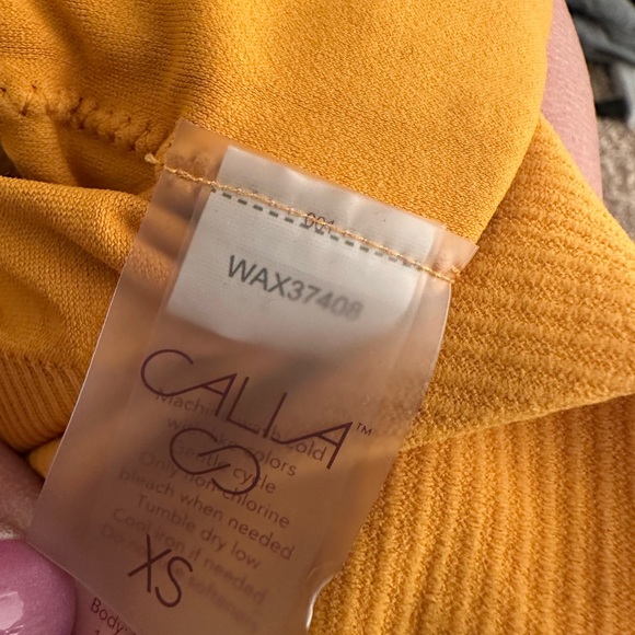 CALIA by Carrie Underwood Golden Ribbed Tank Top - Picture 3 of 3